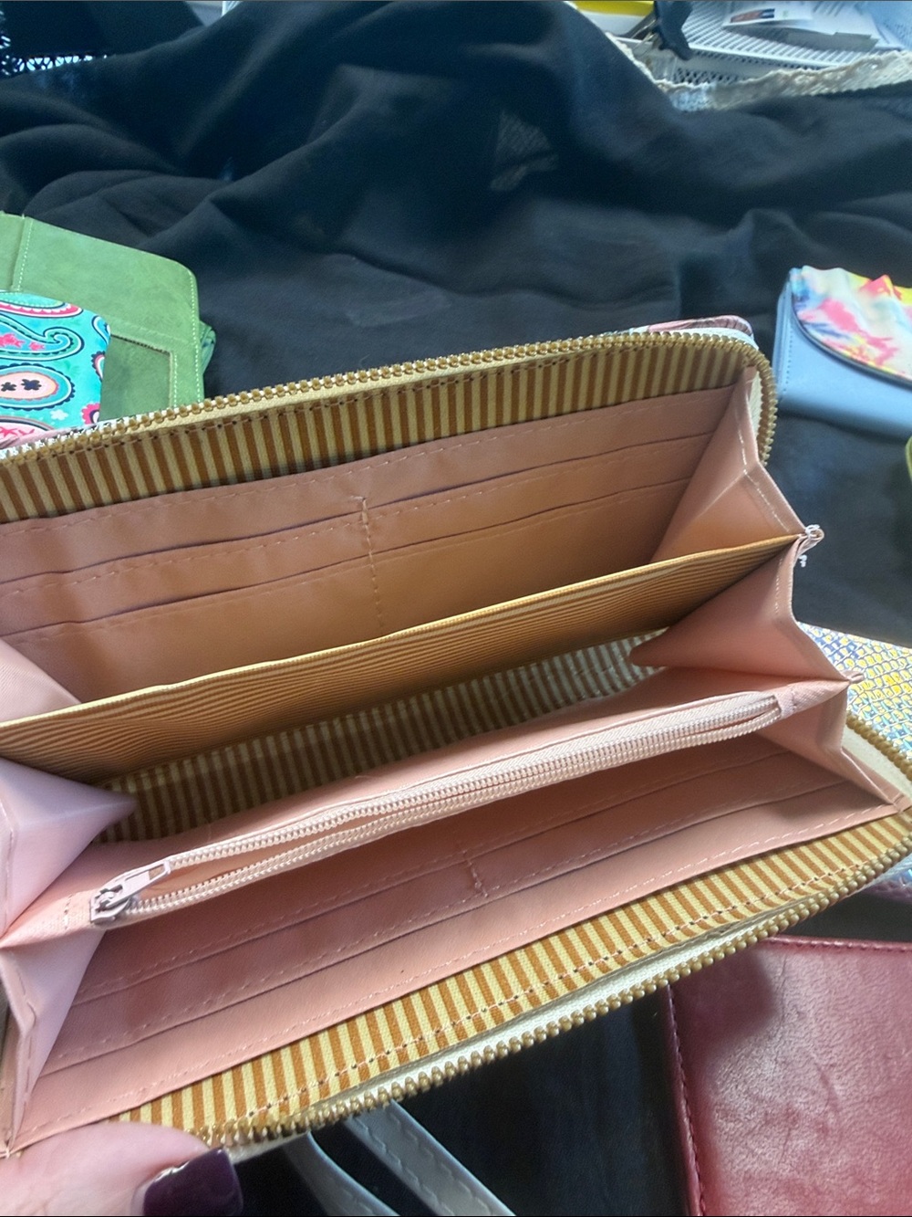 Lot of 17 wallets - Picture 10 of 14